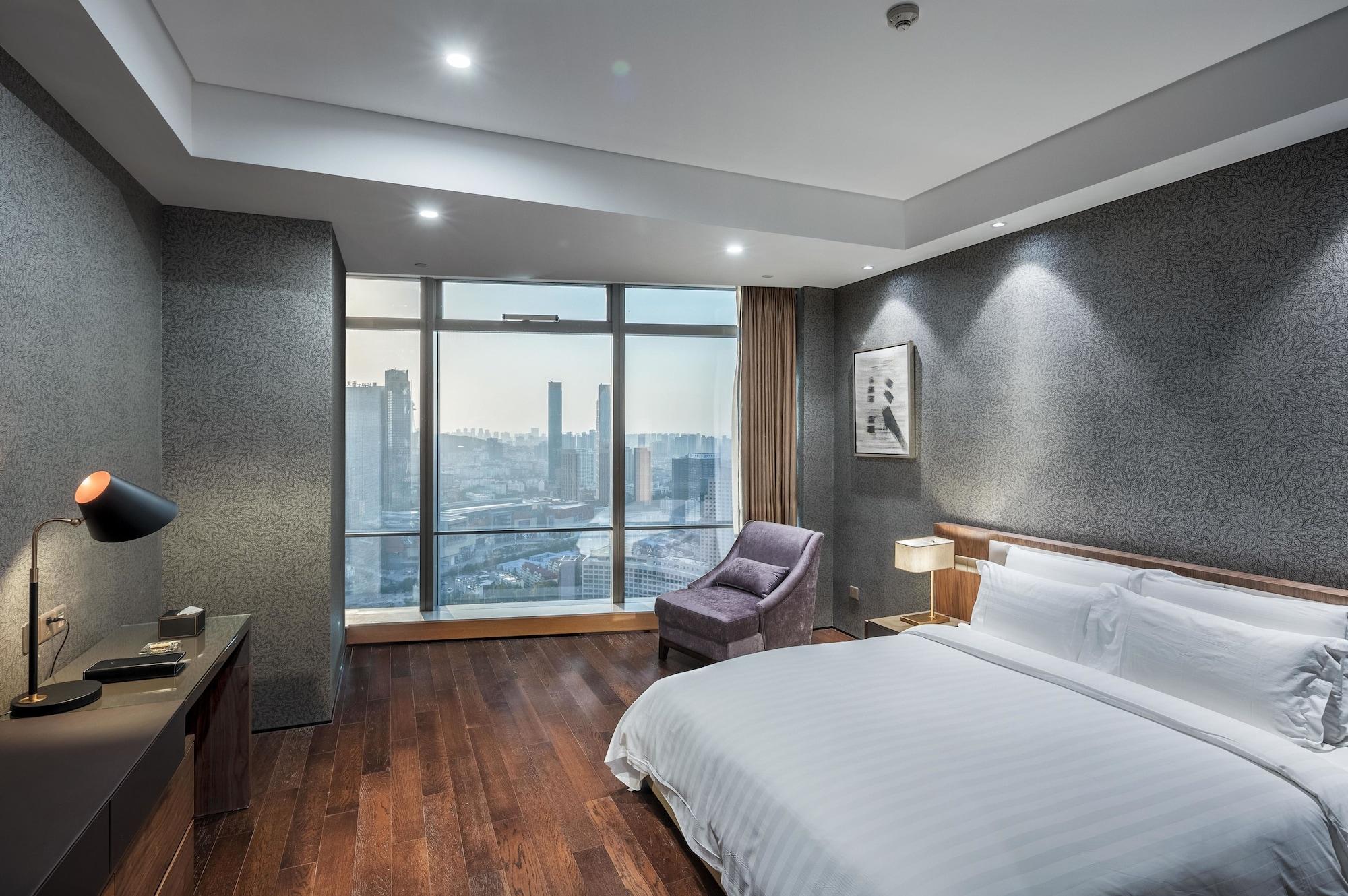 Grand Madison Qingdao Harbour-View Central（Former Qingdao Farglory Hotel） Экстерьер фото