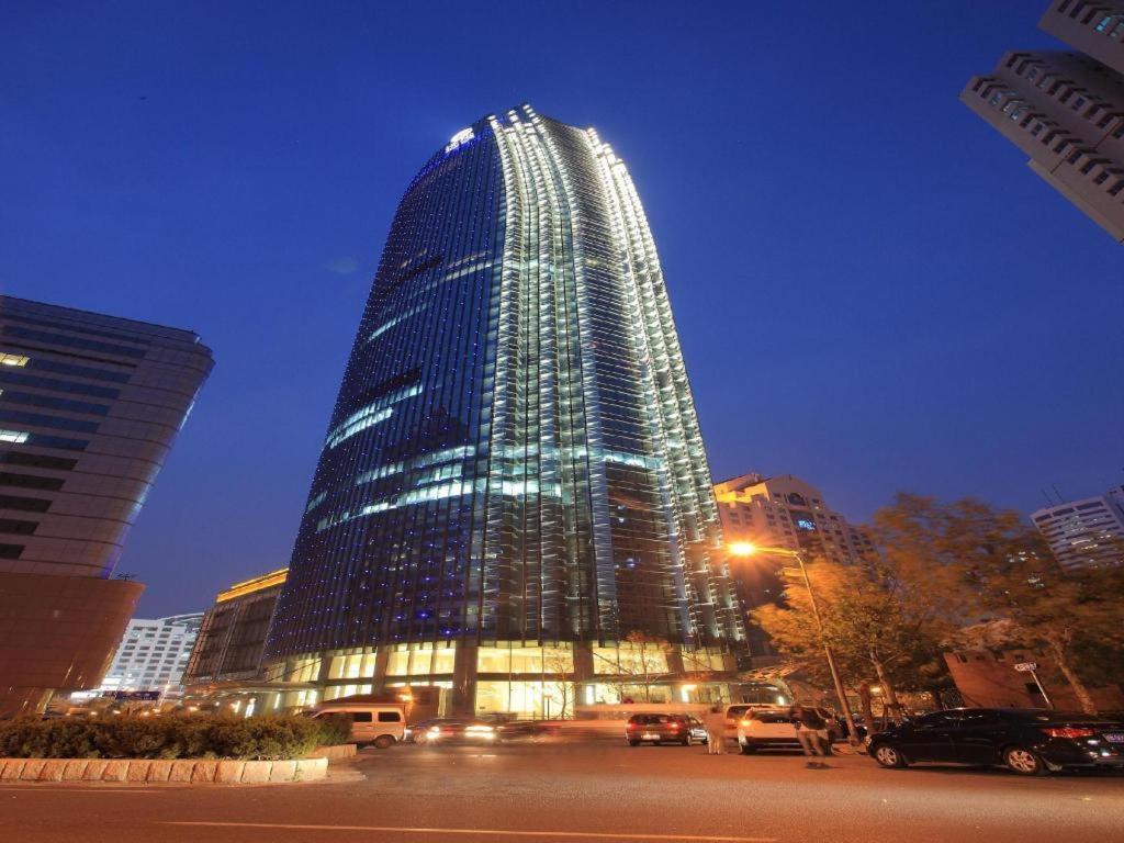 Grand Madison Qingdao Harbour-View Central（Former Qingdao Farglory Hotel） Экстерьер фото
