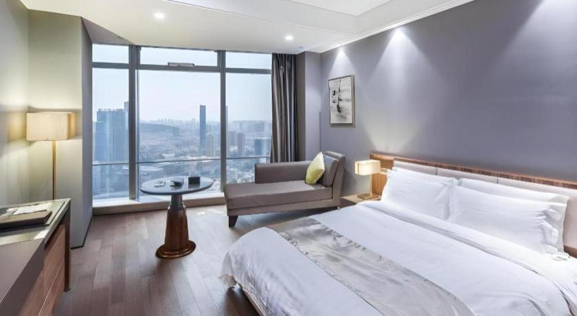 Grand Madison Qingdao Harbour-View Central（Former Qingdao Farglory Hotel） Экстерьер фото