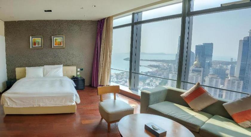 Grand Madison Qingdao Harbour-View Central（Former Qingdao Farglory Hotel） Экстерьер фото