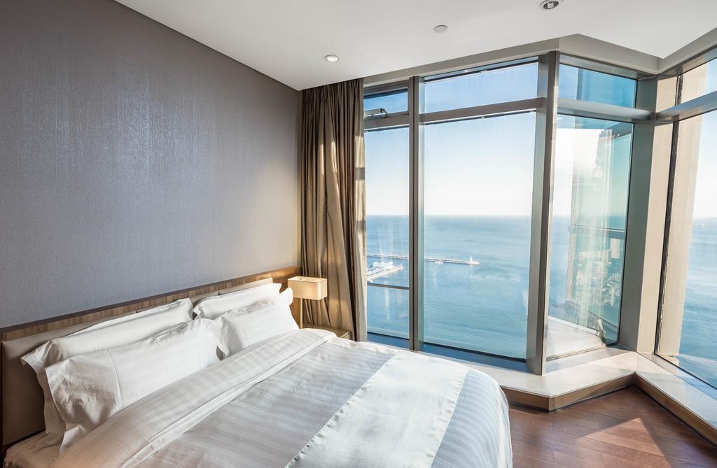 Grand Madison Qingdao Harbour-View Central（Former Qingdao Farglory Hotel） Экстерьер фото